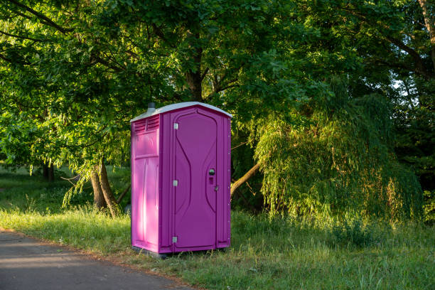 Porta potty delivery and setup in Oxford, KS